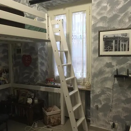 Ausiliatrice House 公寓 *
